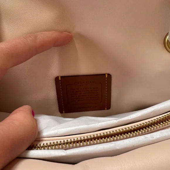 🩷 Brand New with Tags: Coach Tabby Bag with Pillow Quilting in Blush! Sold out! - Picture 11 of 14